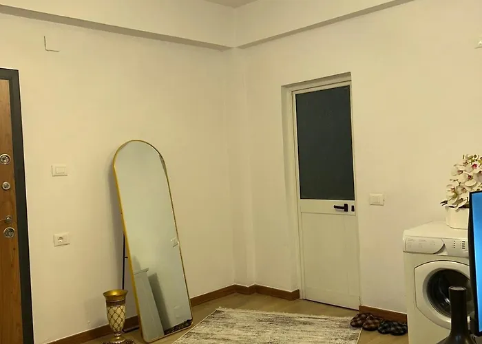 Apartamento Flat In - Modern & Cozy Tirana