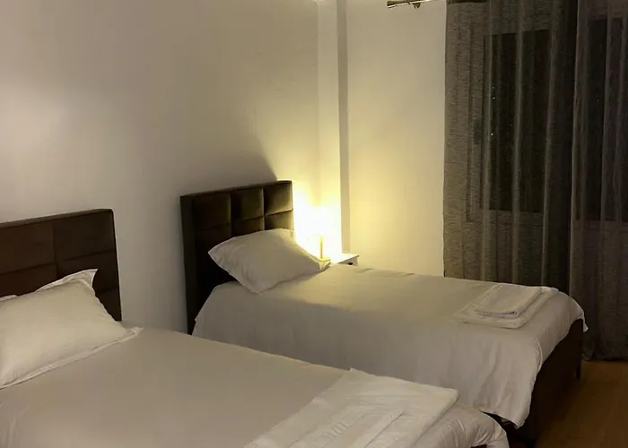 Apartamento Flat In - Modern & Cozy Tirana